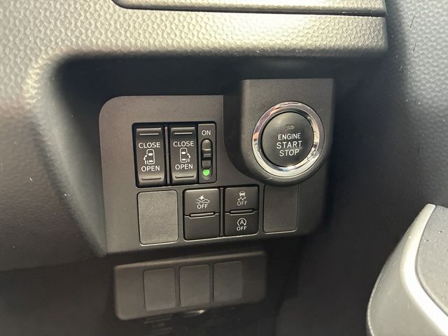 TOYOTA TANK 2018 Image 31