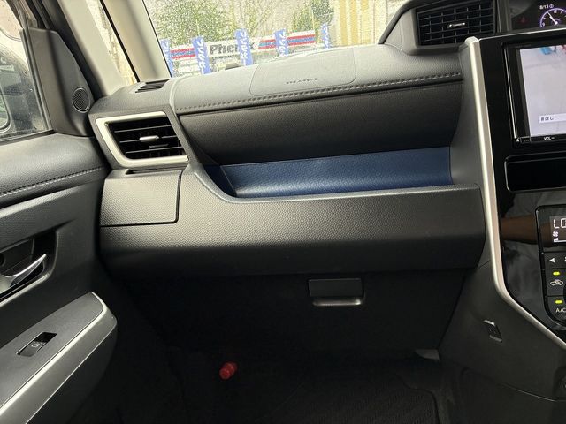 TOYOTA TANK 2018 Image 31