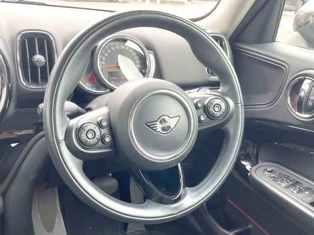 BMW MINI COOPER D CR 2019 Image 31