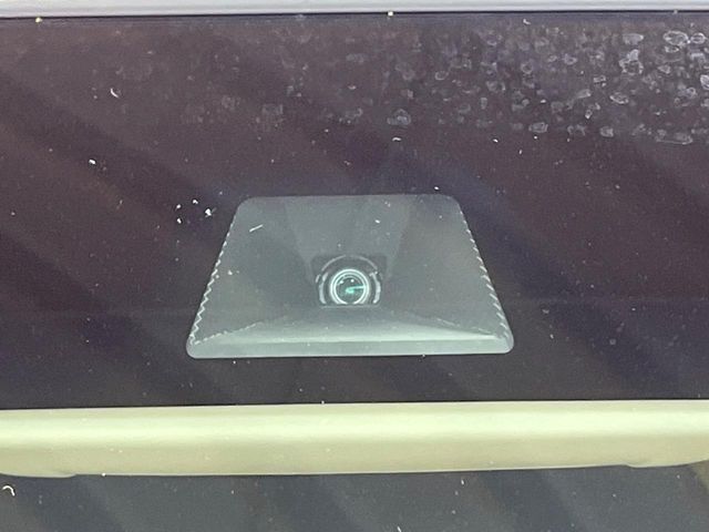 HONDA N BOX 2018 Image 31