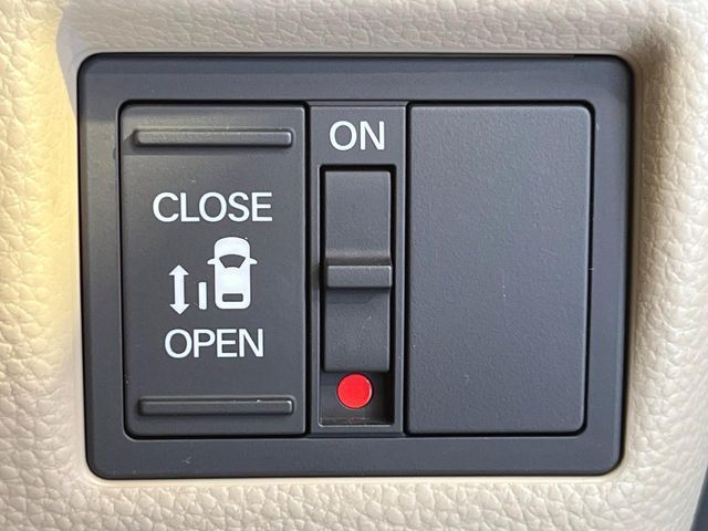 HONDA N BOX 2018 Image 31