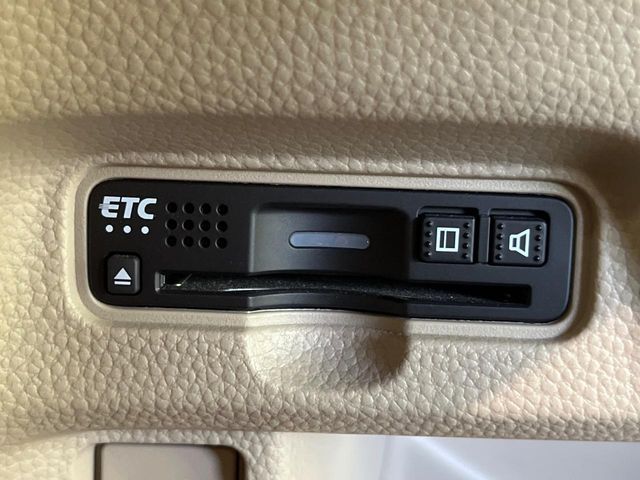 HONDA N BOX 2018 Image 31