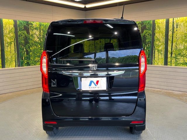HONDA N BOX 2018 Image 31