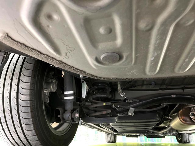 TOYOTA VOXY HYBRID 2018 Image 31