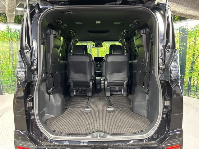 TOYOTA VOXY HYBRID 4WD 2023 Image 31