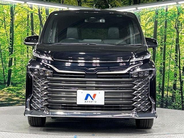 TOYOTA VOXY HYBRID 4WD 2023 Image 31