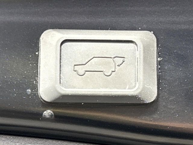 TOYOTA RAV4 HYBRID 4WD 2023 Image 31