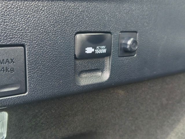 TOYOTA PRIUS 2016 Image 31