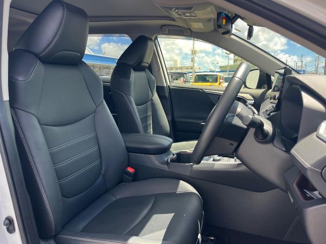 TOYOTA RAV4 HYBRID 4WD 2023 Image 31