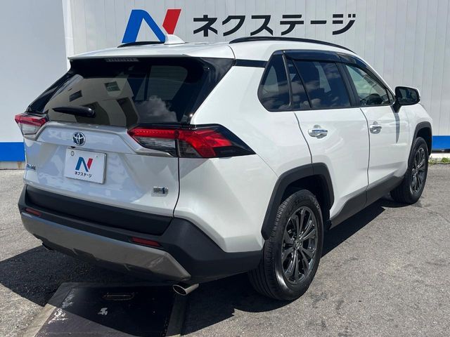 TOYOTA RAV4 HYBRID 4WD 2023 Image 31