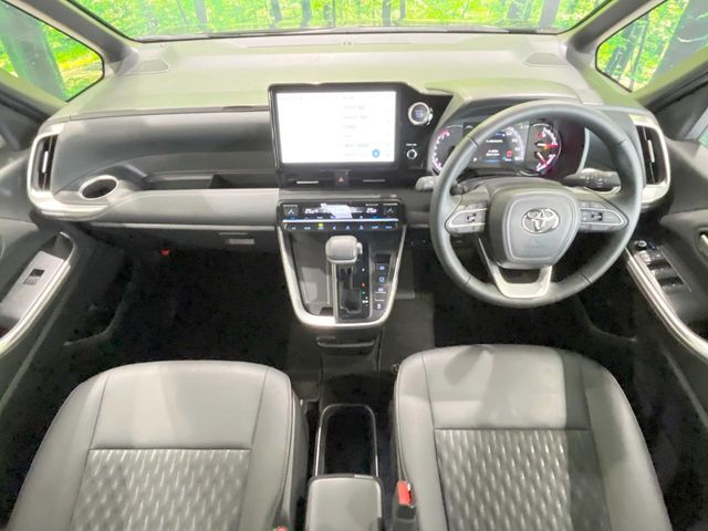 TOYOTA NOAH 4WD 2023 Image 31