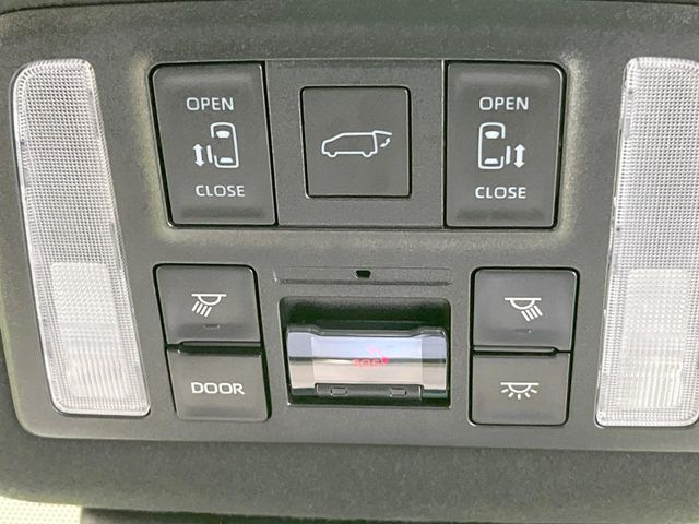 TOYOTA NOAH 4WD 2023 Image 31