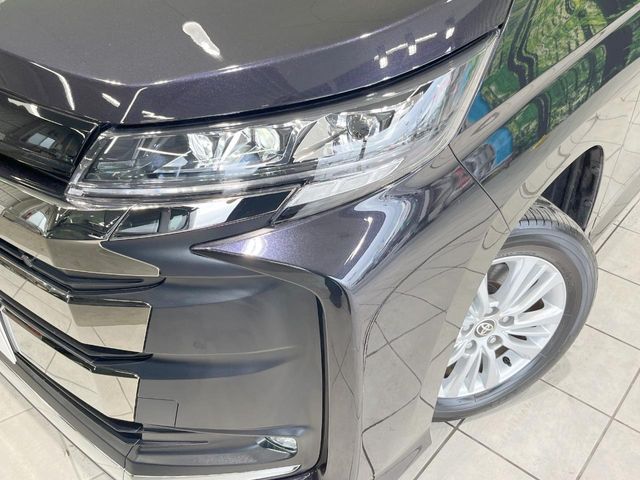 TOYOTA NOAH 4WD 2023 Image 31