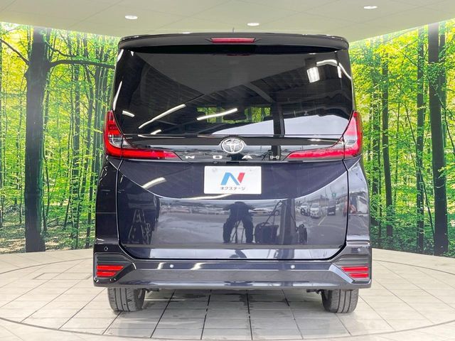 TOYOTA NOAH 4WD 2023 Image 31