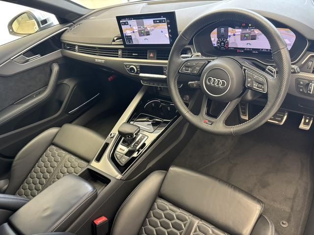 AUDI RS4 AVANT 2022 Image 31