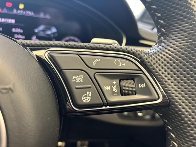 AUDI RS4 AVANT 2022 Image 31