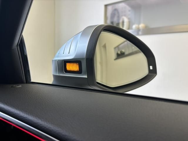 AUDI RS4 AVANT 2022 Image 31