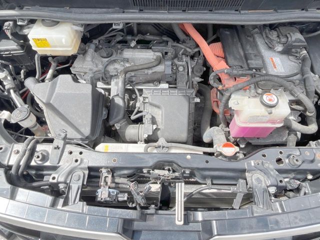 TOYOTA VOXY HYBRID 2016 Image 31