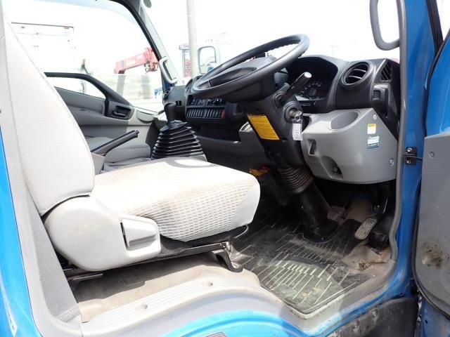TOYOTA DYNA 2012 Image 31