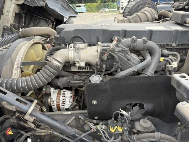 NISSAN DIESEL QUON 2019 Image 31