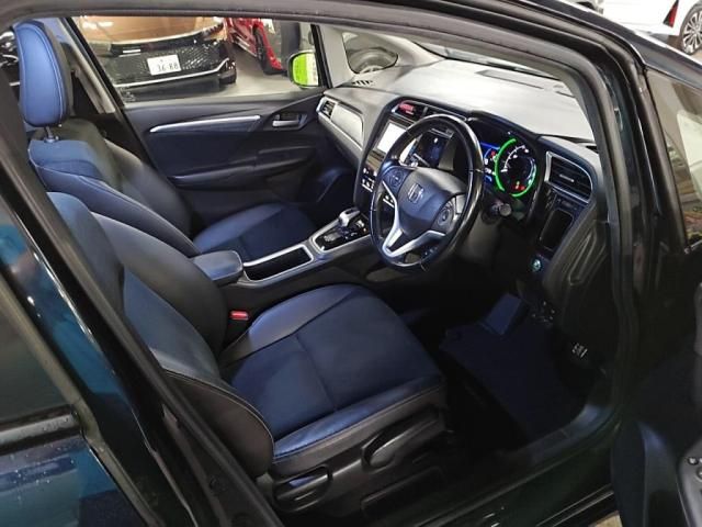 HONDA SHUTTLE HYBRID 2016 Image 31