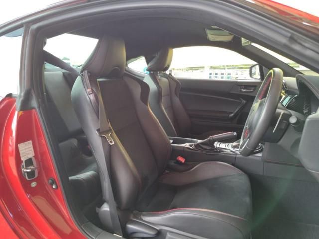 TOYOTA 86 2012 Image 31