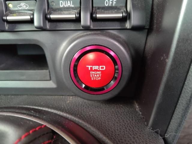 TOYOTA 86 2012 Image 31