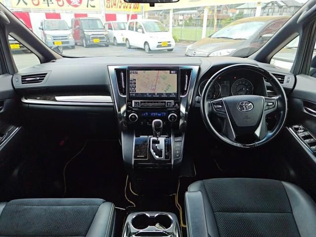 TOYOTA VELLFIRE 2017 Image 31