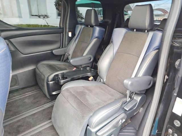 TOYOTA VELLFIRE 2017 Image 31