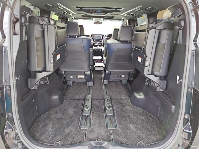 TOYOTA VELLFIRE 2017 Image 31