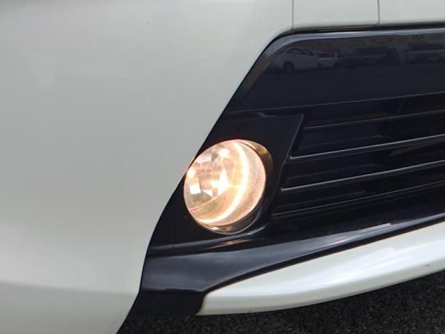 TOYOTA PRIUS 2012 Image 31