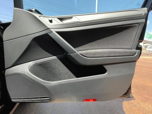 VOLKSWAGEN GOLF 2017 Image 31