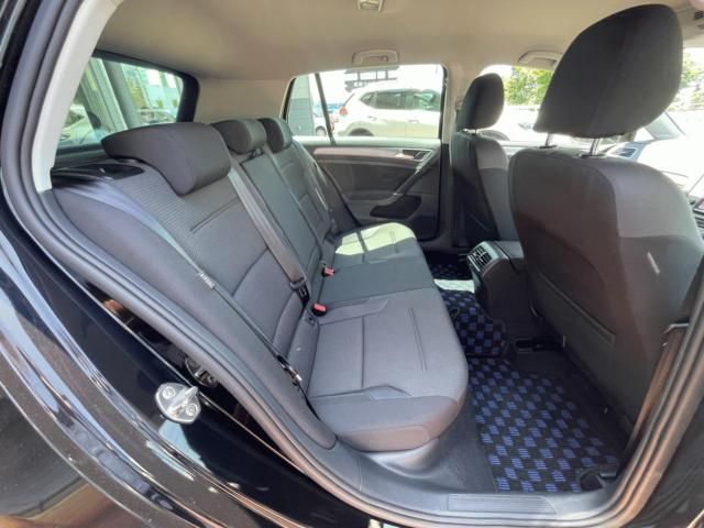 VOLKSWAGEN GOLF 2017 Image 31