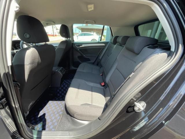 VOLKSWAGEN GOLF 2017 Image 31