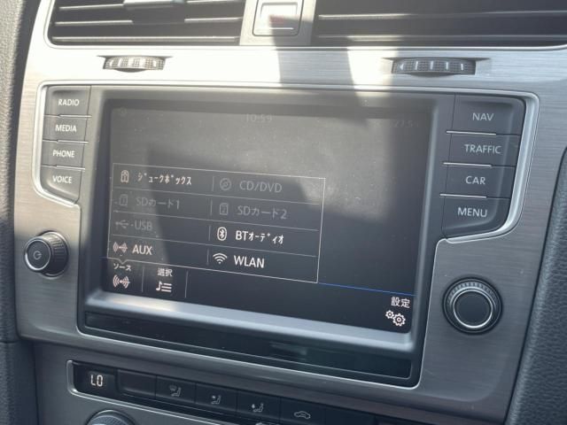 VOLKSWAGEN GOLF 2017 Image 31