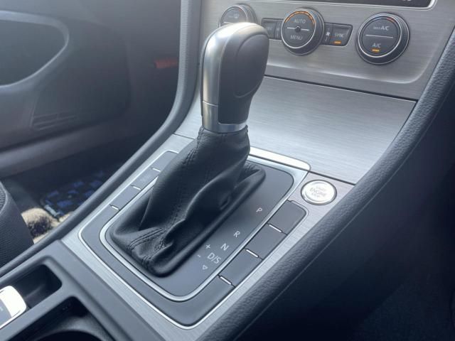 VOLKSWAGEN GOLF 2017 Image 31