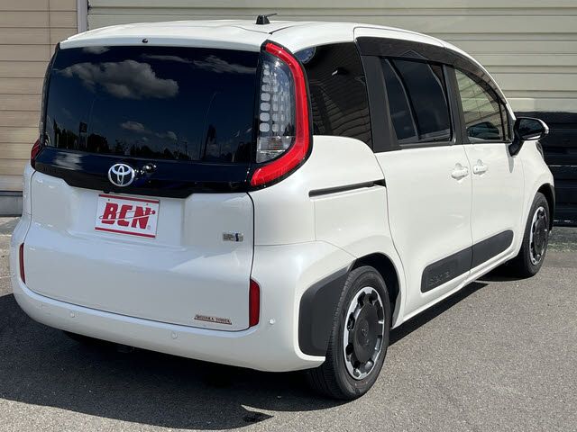 TOYOTA SIENTA HYBRID 2022 Image 31
