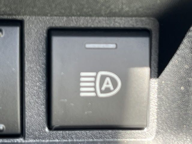 TOYOTA SIENTA HYBRID 2022 Image 31