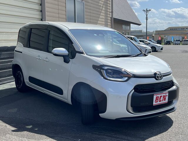 TOYOTA SIENTA HYBRID 2022 Image 31