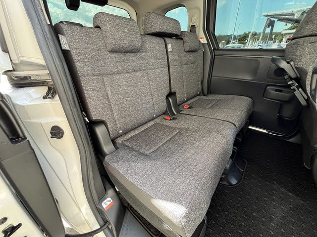 TOYOTA SIENTA HYBRID 2022 Image 31