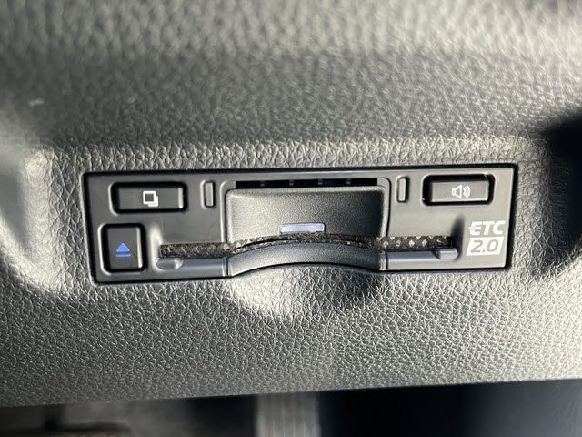 TOYOTA SIENTA HYBRID 2022 Image 31