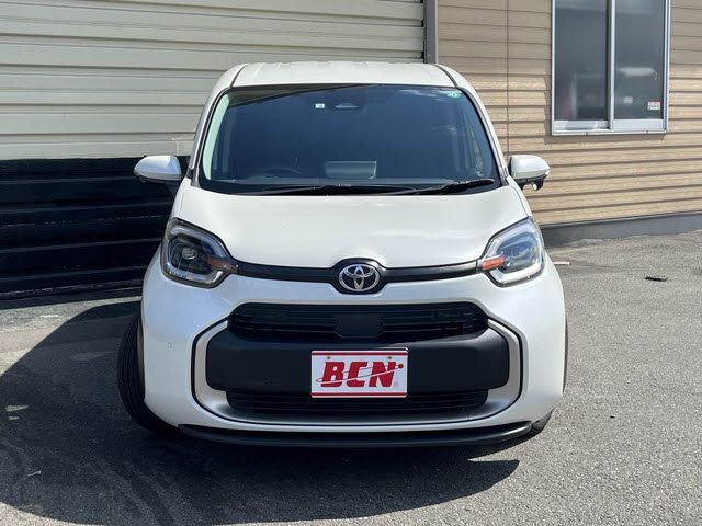 TOYOTA SIENTA HYBRID 2022 Image 31