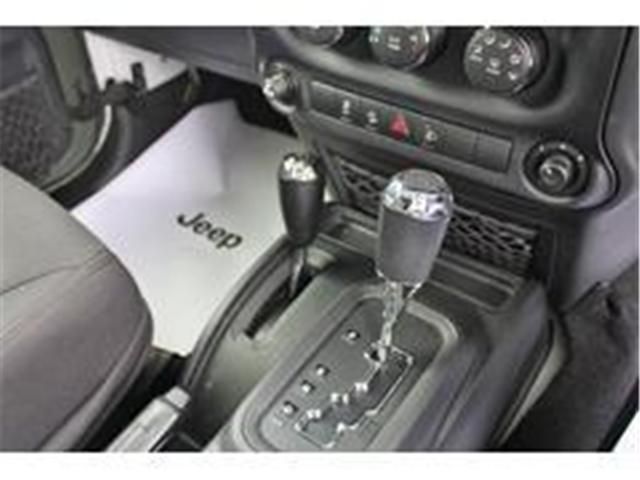 JEEP WRANGLER UNLIMI 2014 Image 31