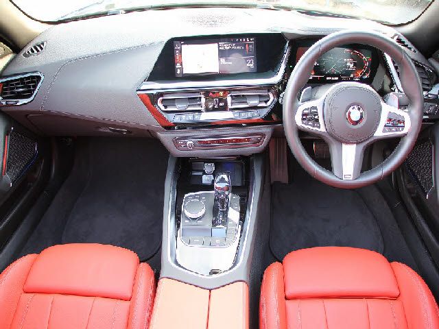 BMW Z4 2019 Image 31