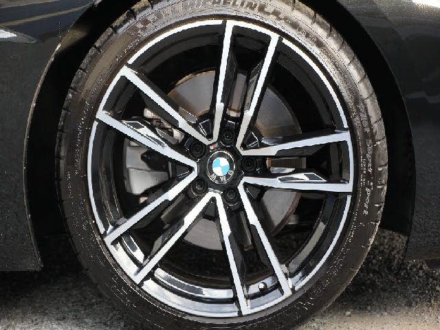 BMW Z4 2019 Image 31