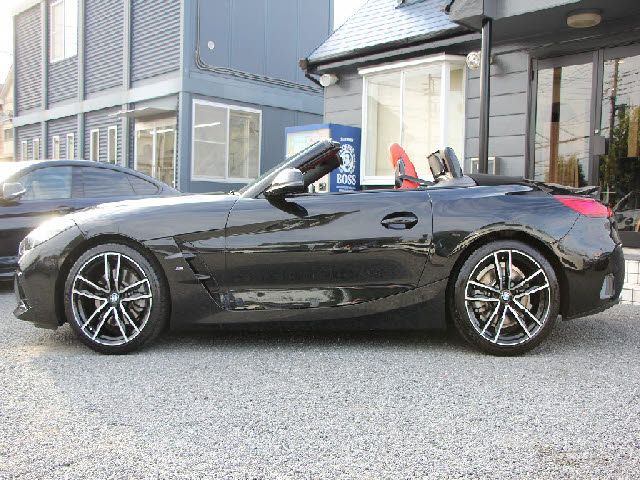 BMW Z4 2019 Image 31