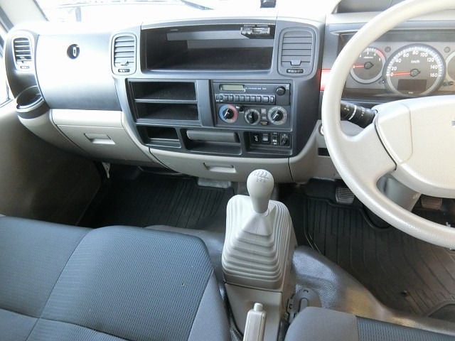 NISSAN ATLAS 2013 Image 31