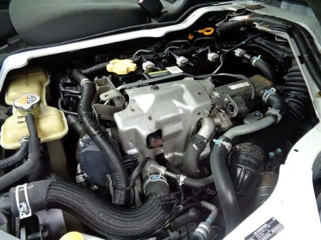 NISSAN NV350 CARAVAN 4WD 2017 Image 31