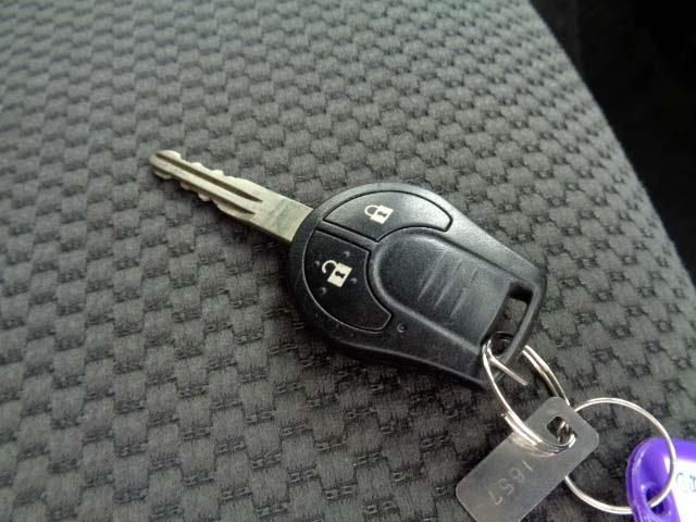 NISSAN NV350 CARAVAN 4WD 2017 Image 31