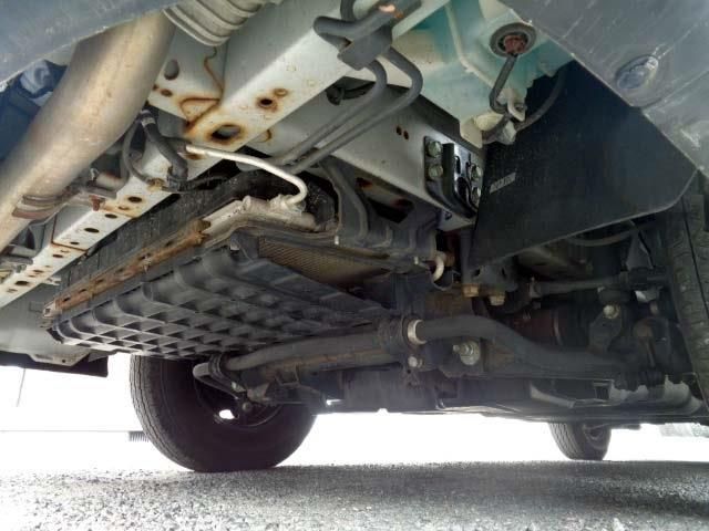 NISSAN NV350 CARAVAN 4WD 2017 Image 31